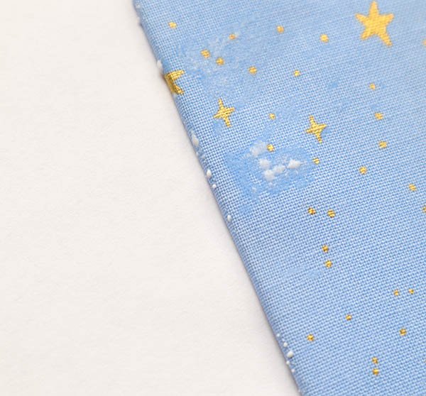 Glue Seepage in Lining Cloth